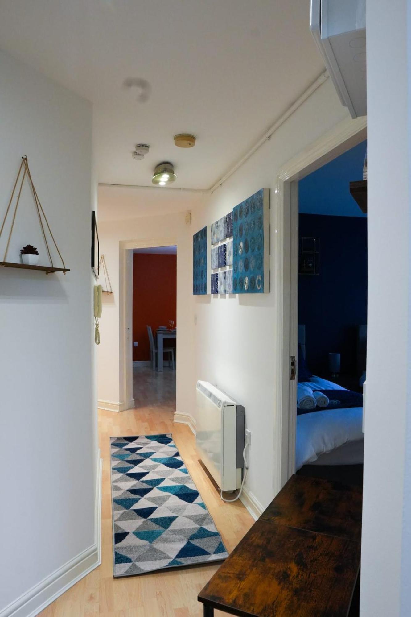 Whole 2-Bed Apartment - Contractors, Professionals, Ulez Free, Free Parking, B'Ham City 10Mins Birmingham Exterior foto