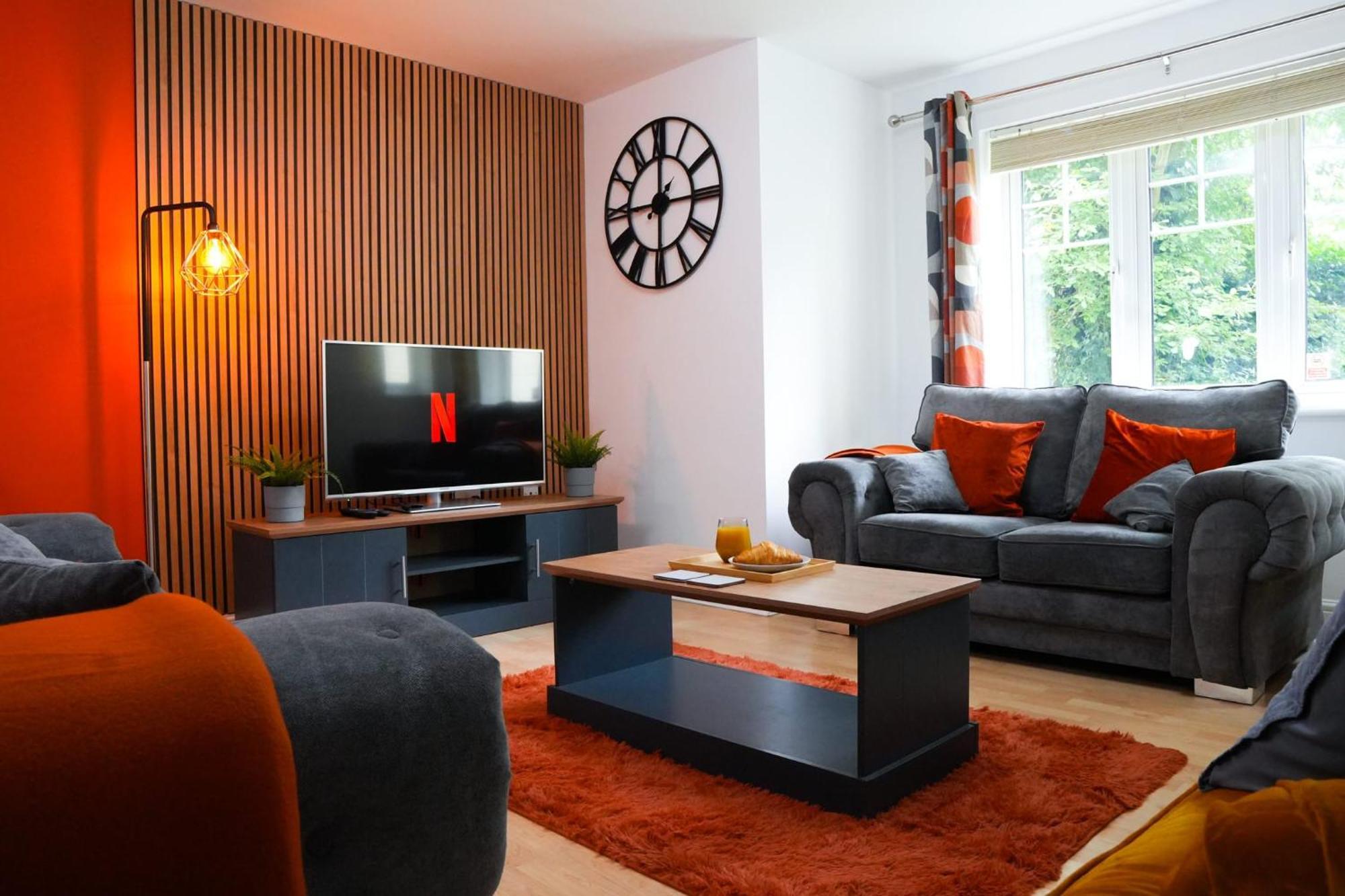 Whole 2-Bed Apartment - Contractors, Professionals, Ulez Free, Free Parking, B'Ham City 10Mins Birmingham Exterior foto